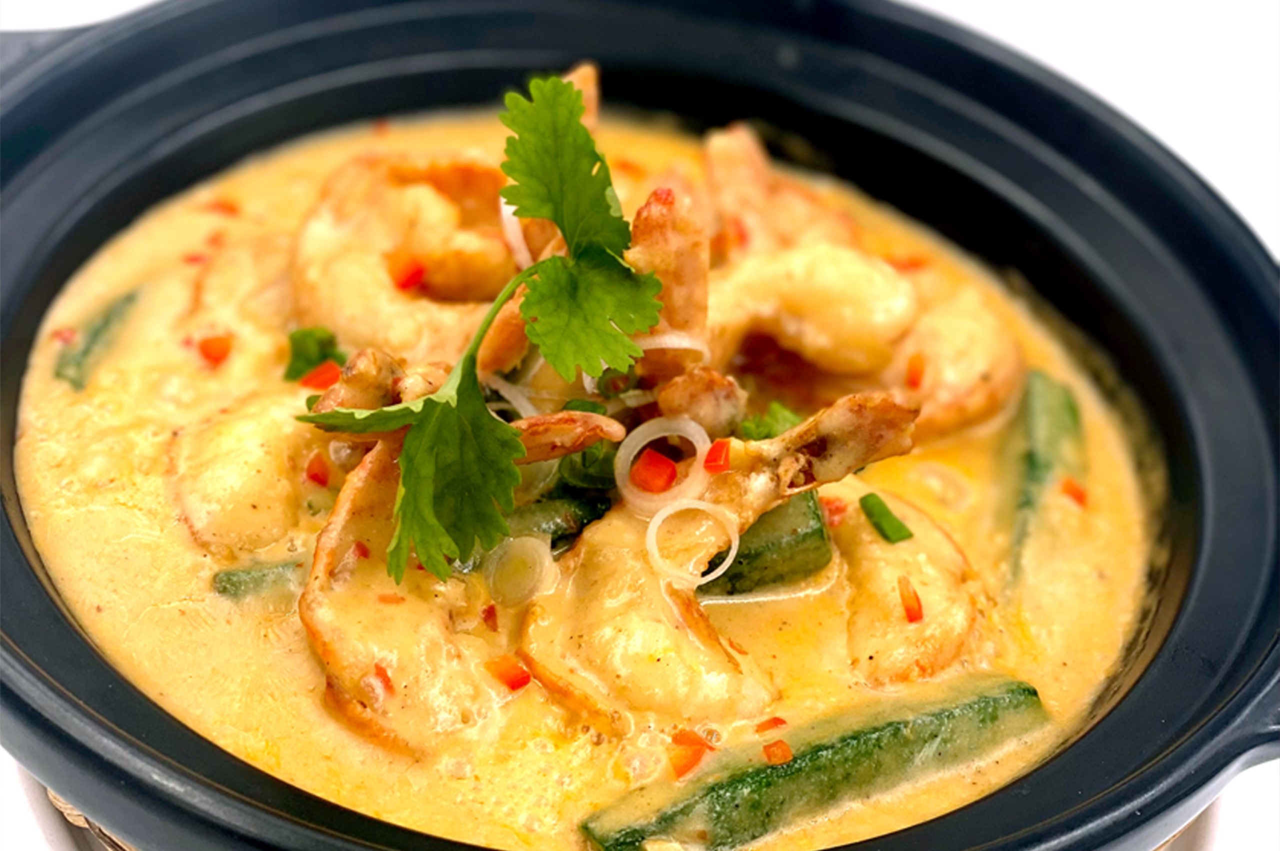 Claypot Shrimp And Okra in Satay Sauce 沙爹秋葵虾