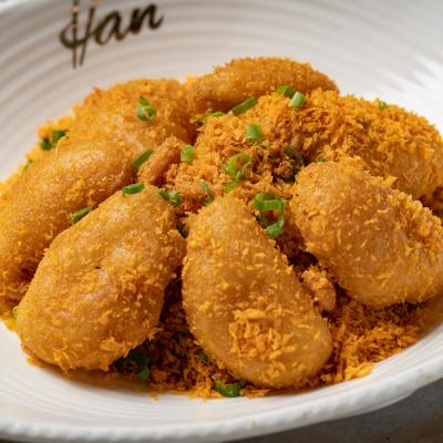 Deep Fried Eggplant With Crispy Garlic 避风塘炒茄瓜
