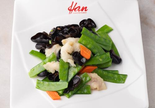 StiFried Fish Fillet with Snow Pea and Fungus 兰豆木耳炒鱼柳